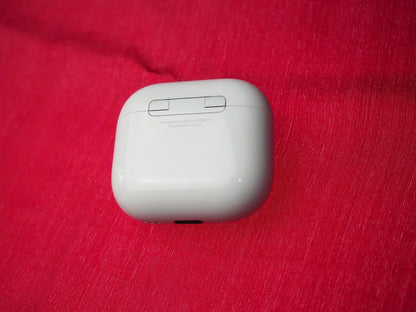 Genuine Wireless Charging Case for Apple AirPods 4 (ANC) (A3059)  Working