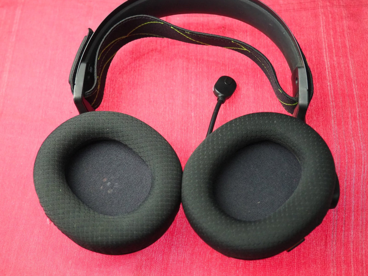 Steelseries Arctis Nova Old Usb Bluetooth Headset