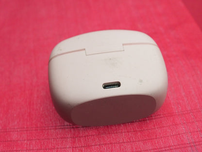 Jbl Tune 215 Earbuds Case Only & Working