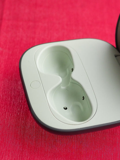 Beats Fit Pro A2578 grey Case Only & Working