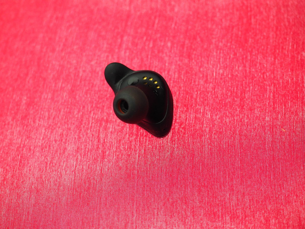 Cambridge Audio Mellomania Touch Right Bluetooth Earbud Only & Working
