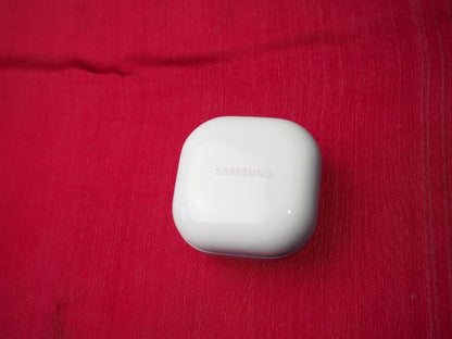 Samsung Galaxy Buds FE SM-R400  Charging Case Only & Working