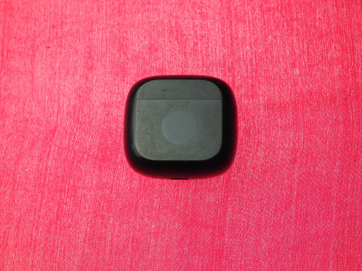 J53 Bluetooth Earbud Case Only & Working