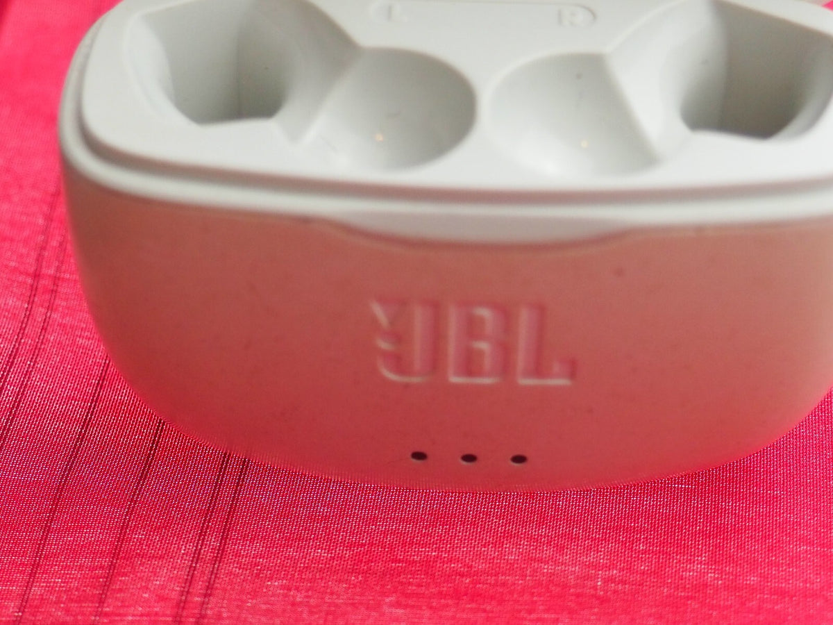 JBL Tune ? Earbud Case Only  & Working