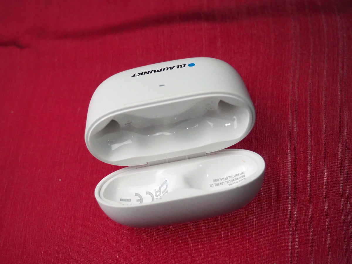 Blaupunkt 410644 Charging Case Only & Working
