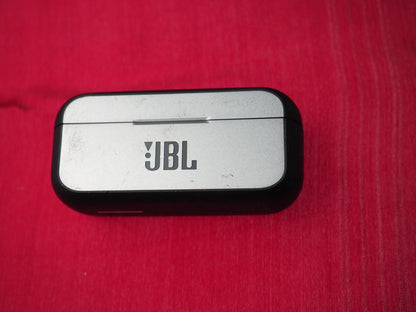 JBL Reflect Flow Charging Case Only & Working