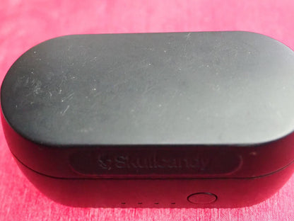 Skullcandy Sesh Case  Only & Working