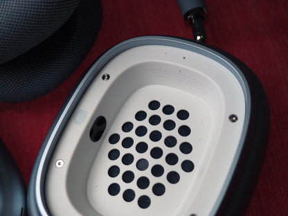 Genuine Apple Max A3184 Bluetooth Headphones Not Working No Power