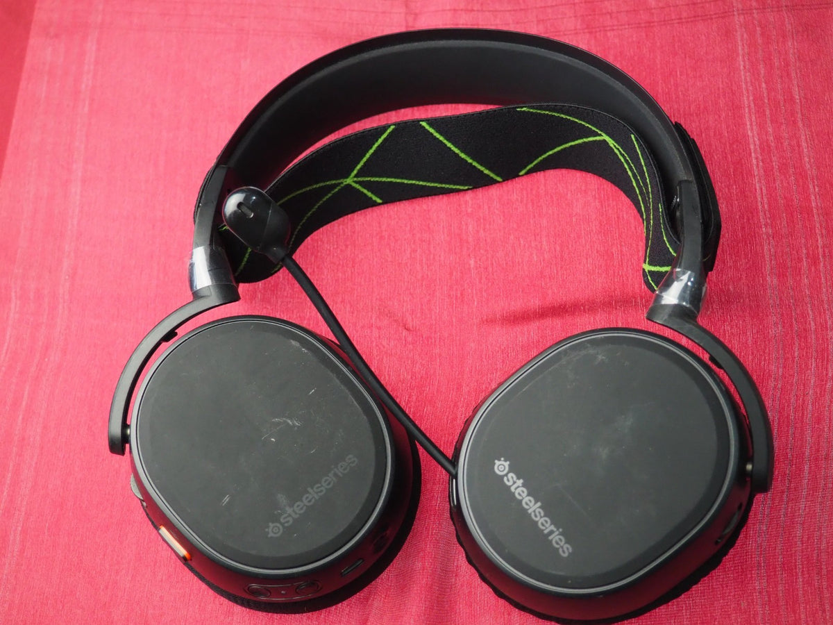 Steelseries Arctis Nova Old Usb Bluetooth Headset