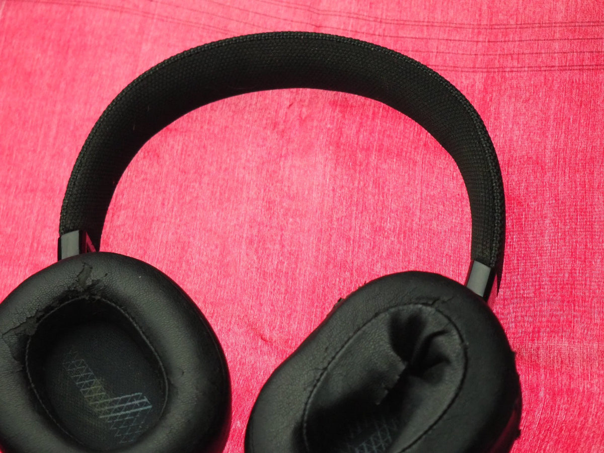 JBL Live 500 Bluetooth Headphones Not Working