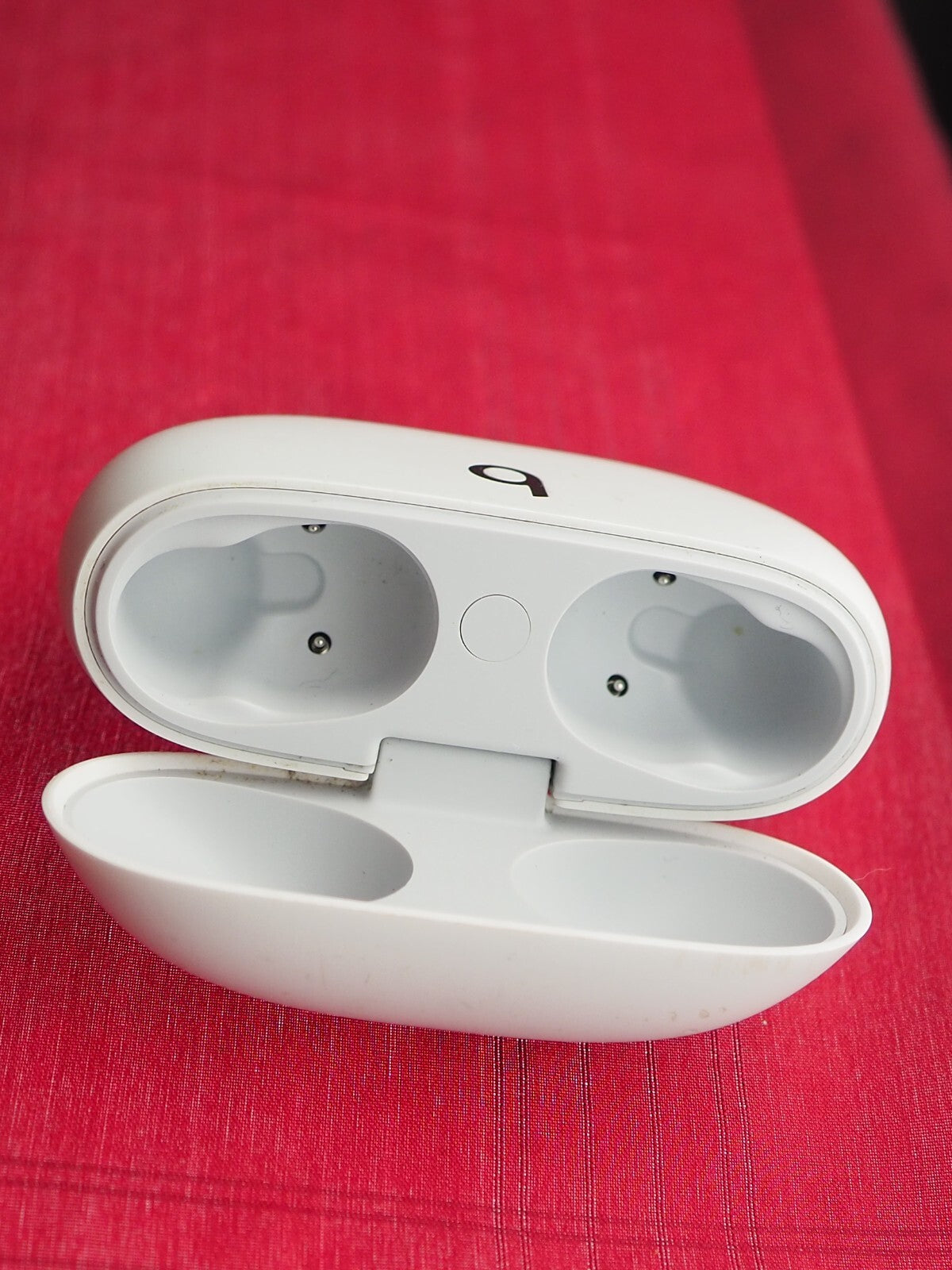 Beats Studio Buds A2514Case Only & Working