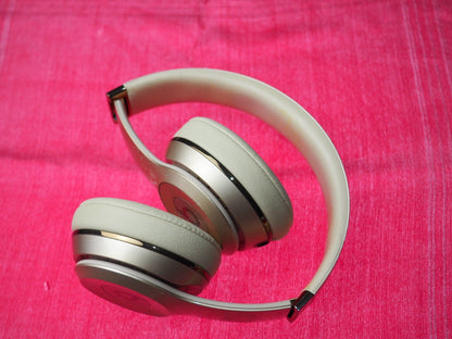Beats Solo 3 Bluetooth Headphones & NOT Working