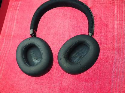 JBL Live 650 Bluetooth Headphones & Fully Working But Snapped