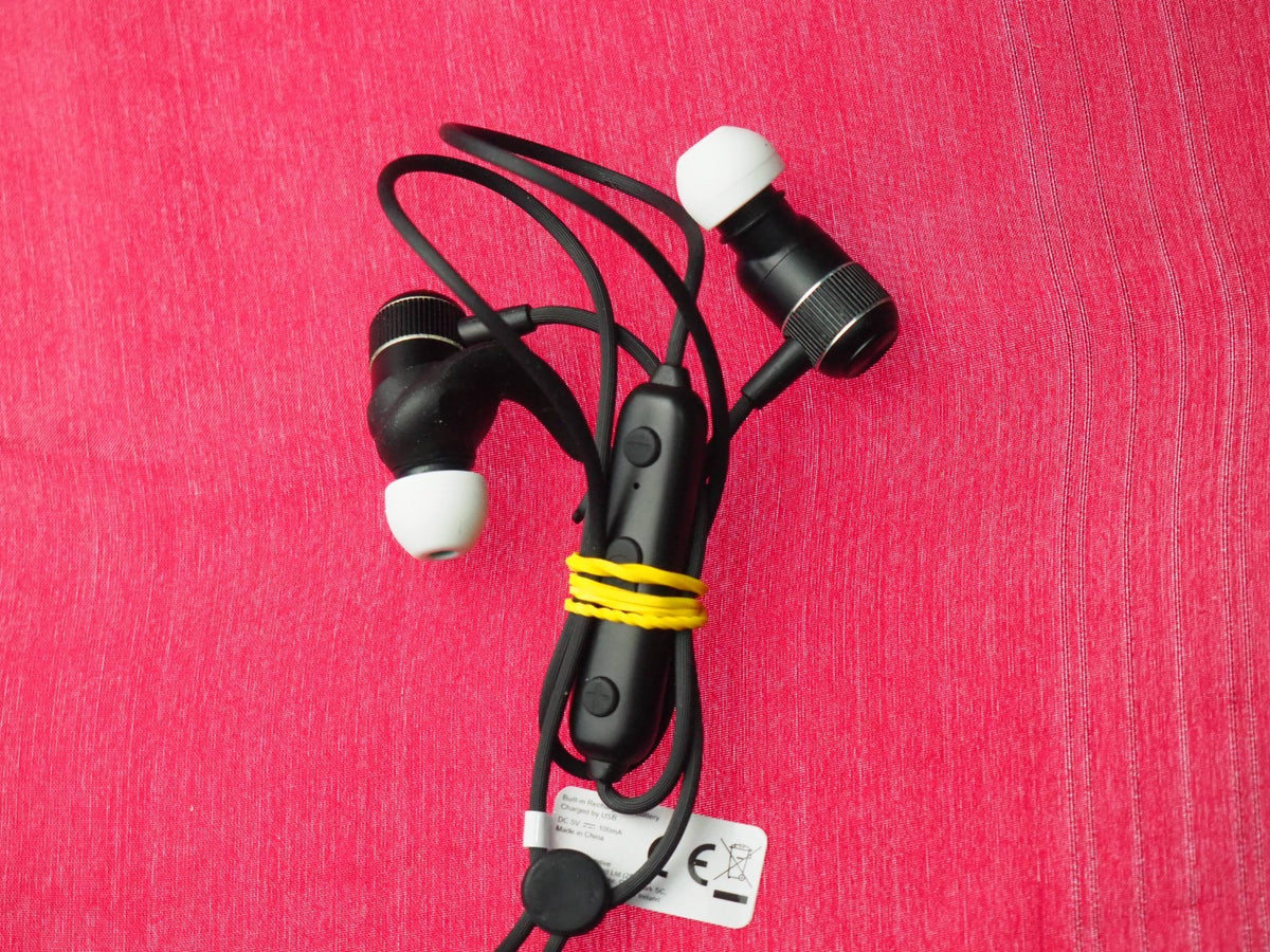 Goji Bluetooth Earbuds