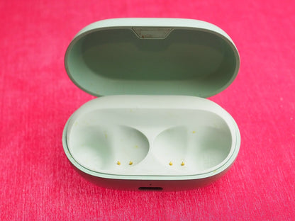 Jabra Elite 7 Pro Earbuds Case Only & Working
