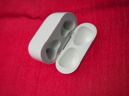 Genuine Apple AirPods 3 A2566 Case Only & Working (Old Model)