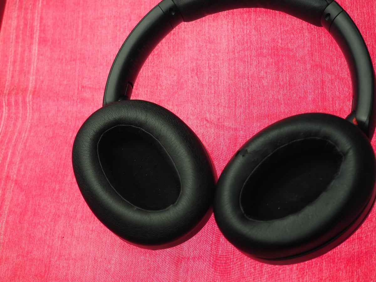 Sony XB910 Bluetooth Headphones