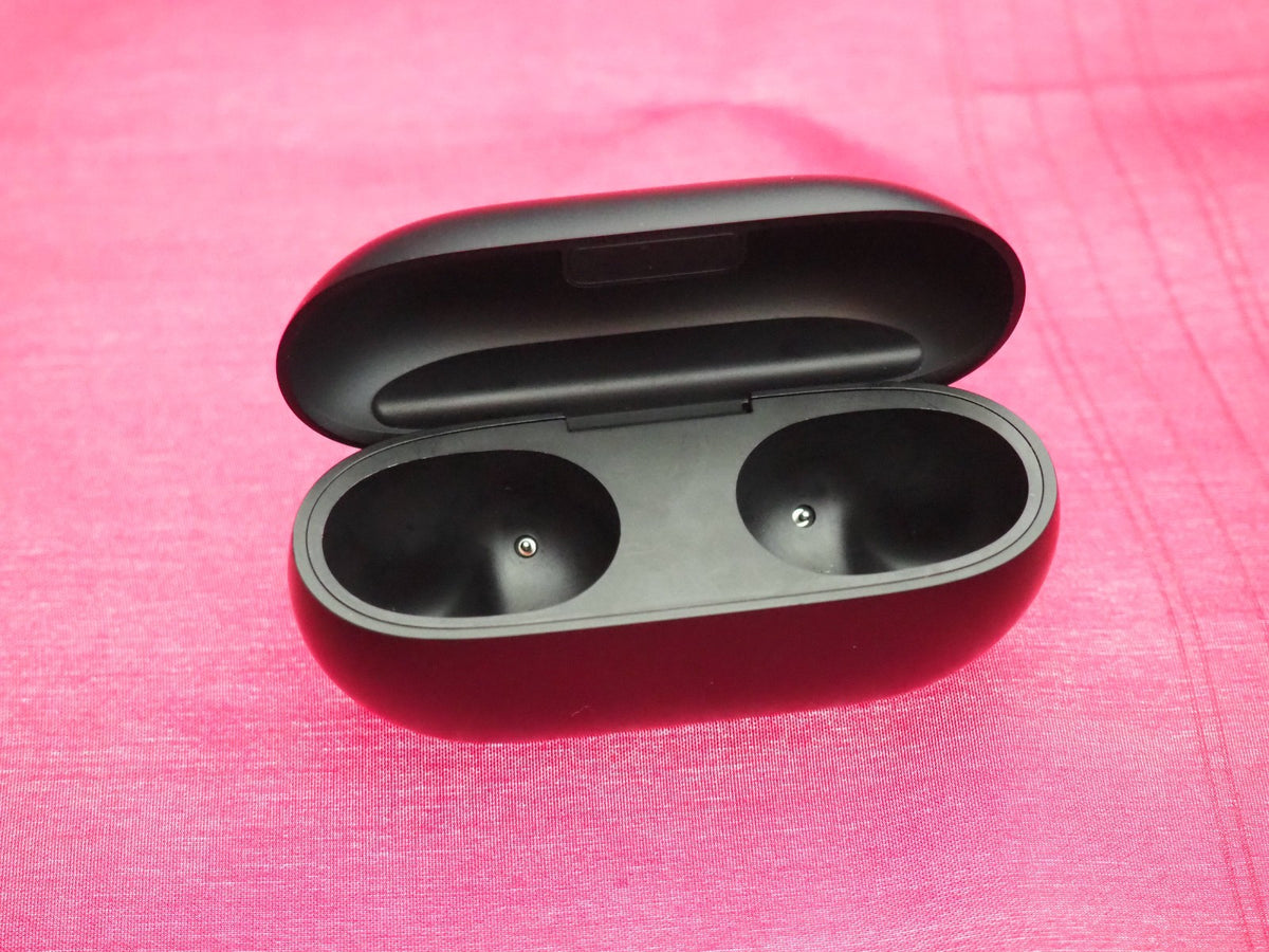 Beats Solo Buds Case Only & Working