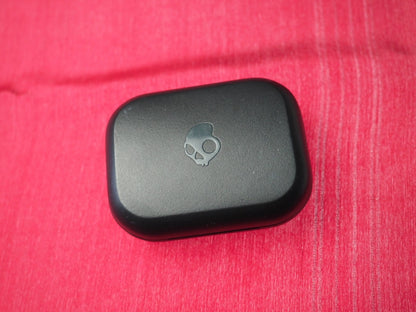 Skullcandy Grind Charging Case Only & Working
