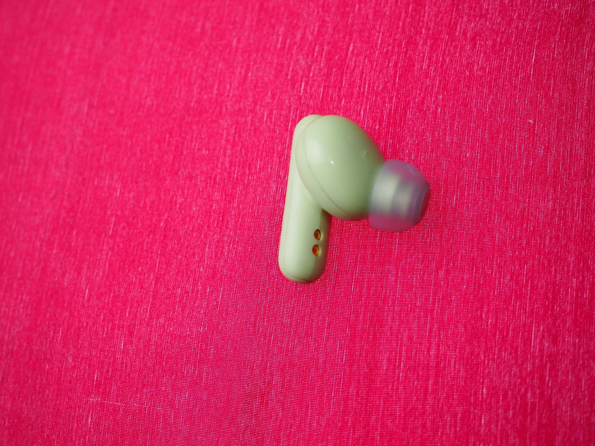 Skullcandy dime  Left Earbud Only & Working