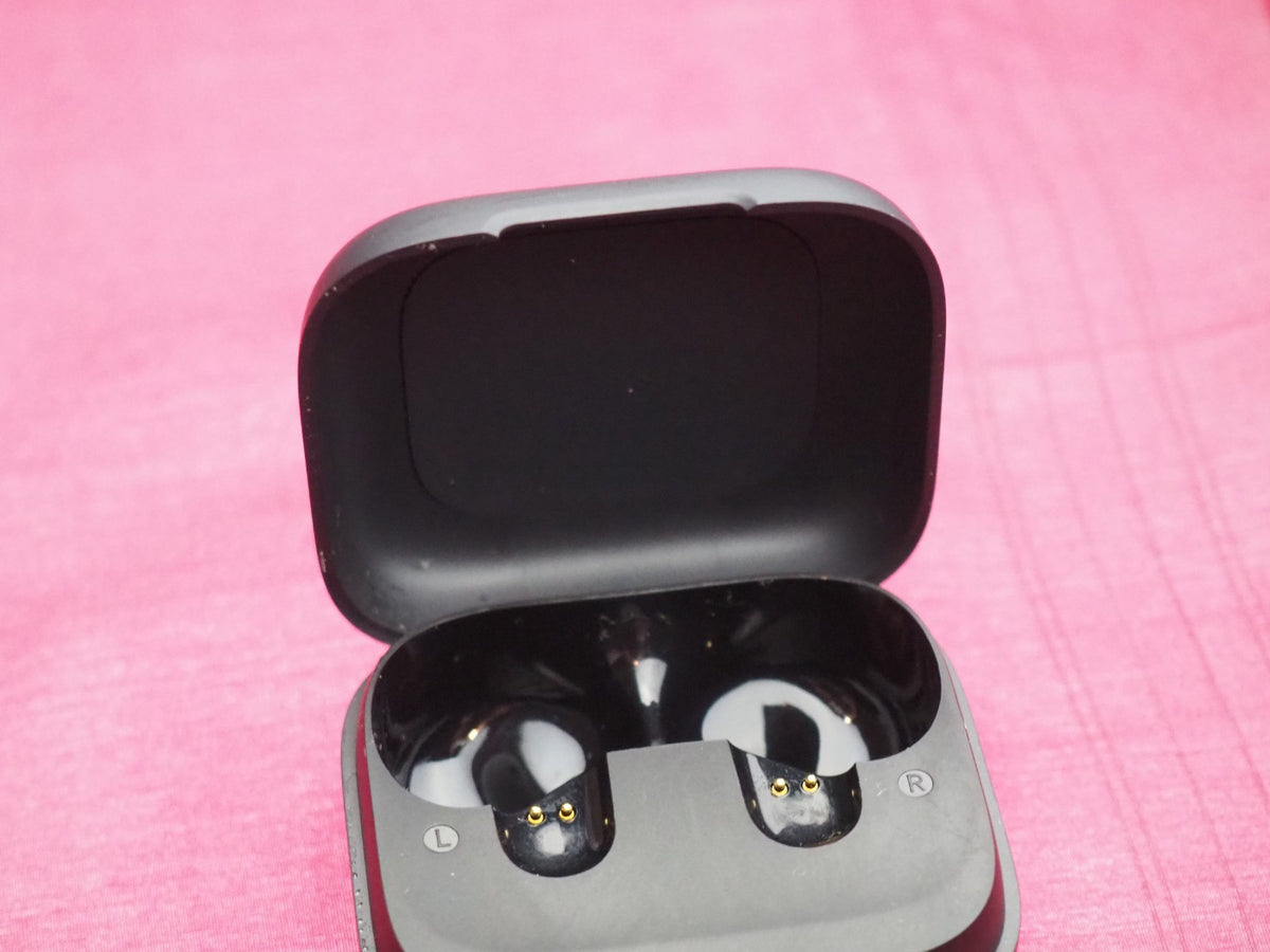 Soundcore R50i Case Only & Working