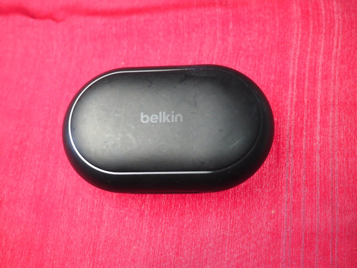Belkin Soundform Clearfit Charging Case Only & Working