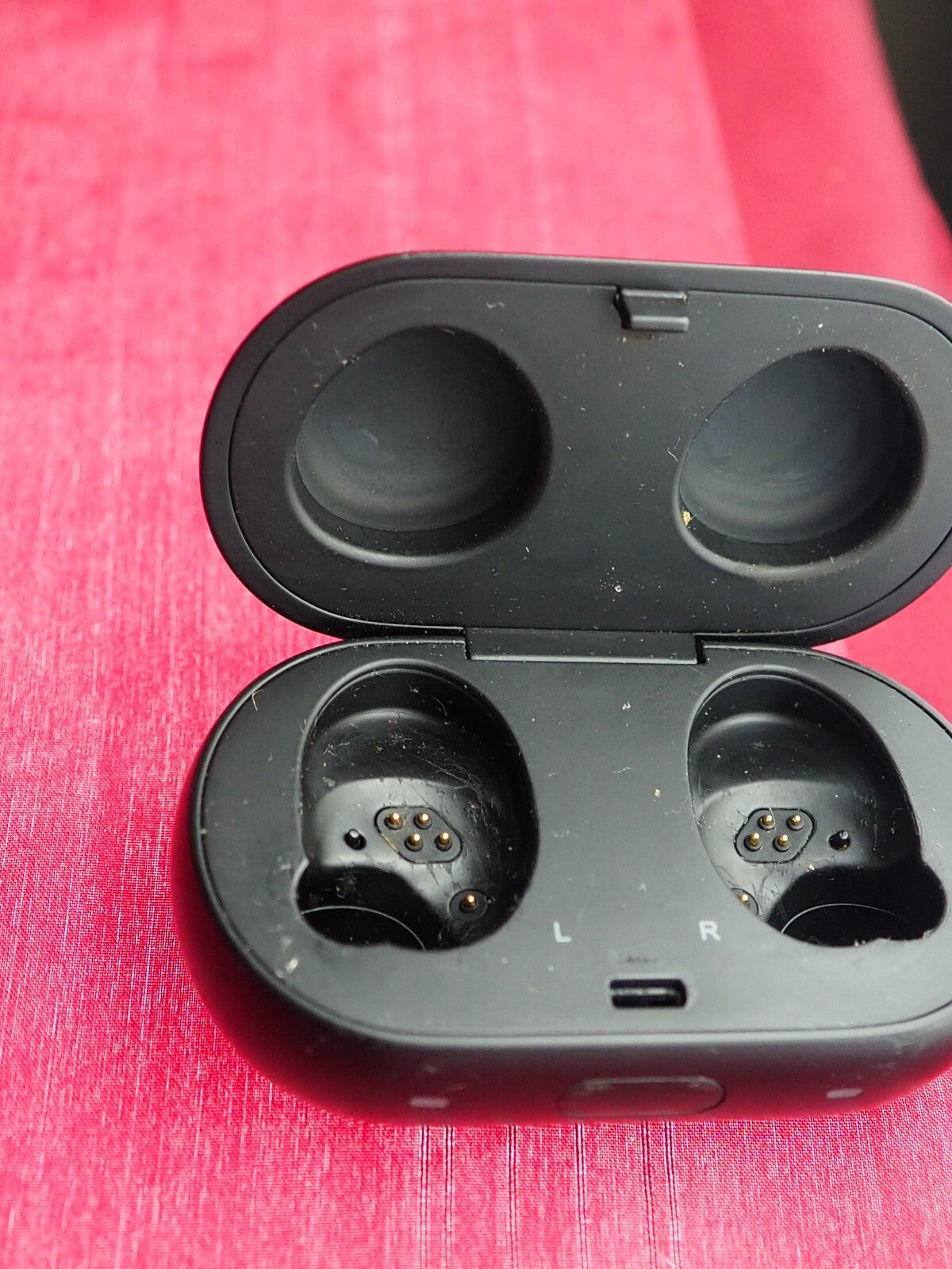 samsung Gear IconX Case Only & Working