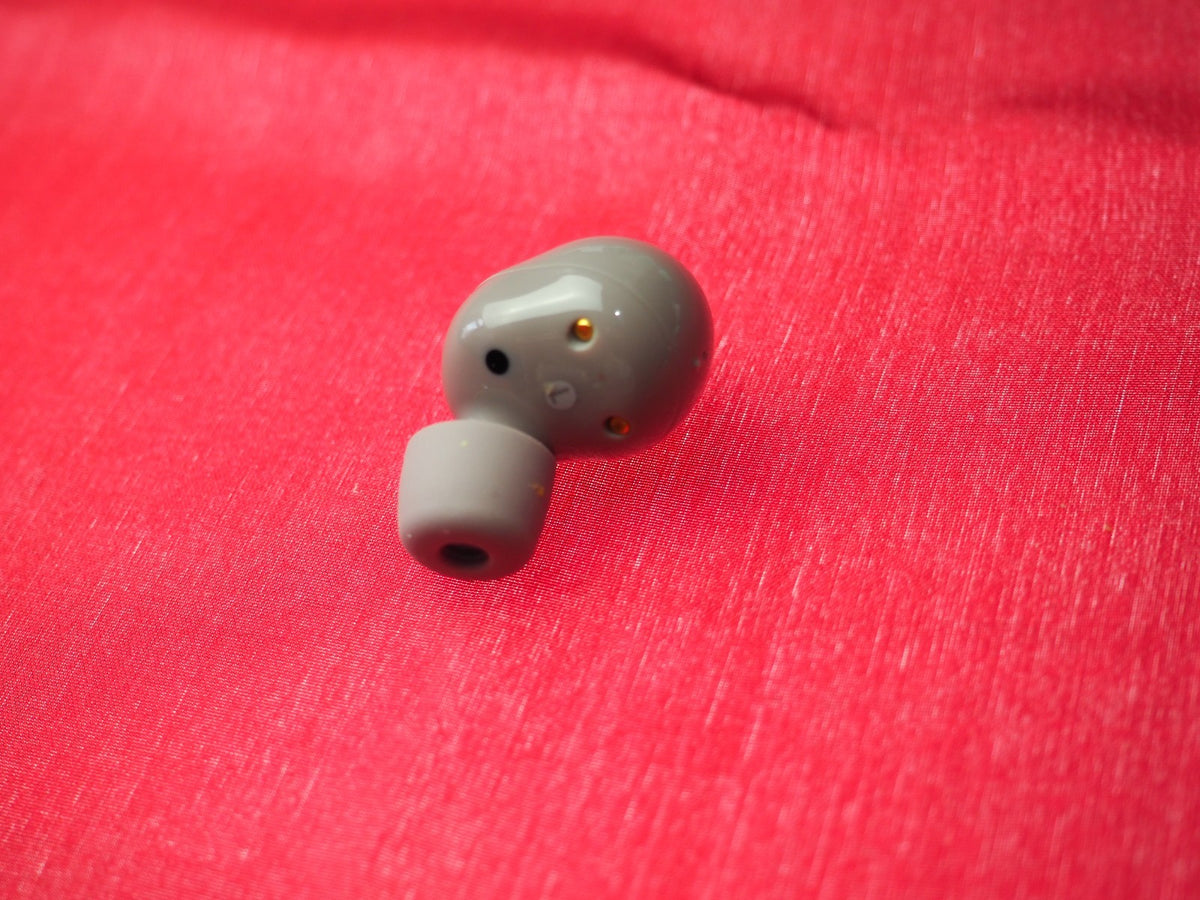 Sony WF-1000XM5 Left  Earbud Only & Working
