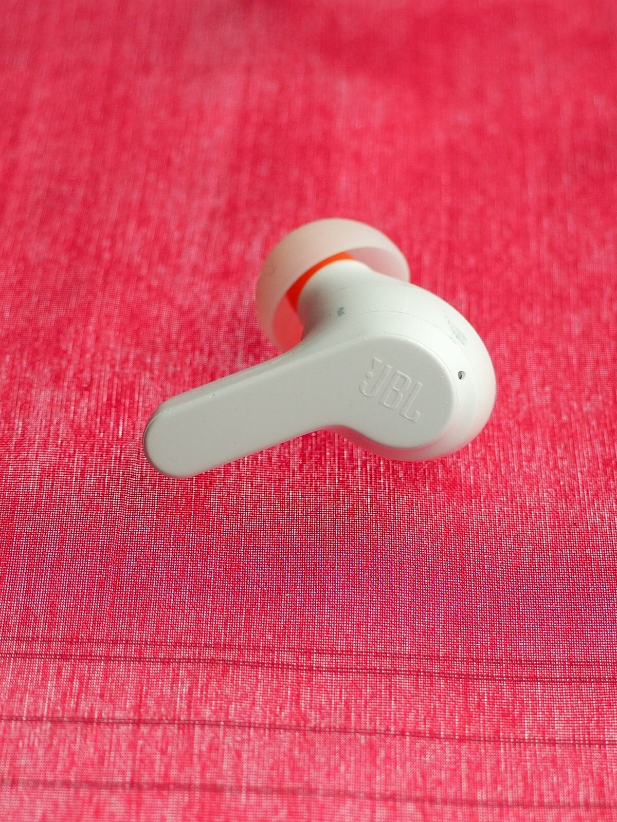 JBL Wave Beam Left  Bud Only & working Bluetooth  Earbud