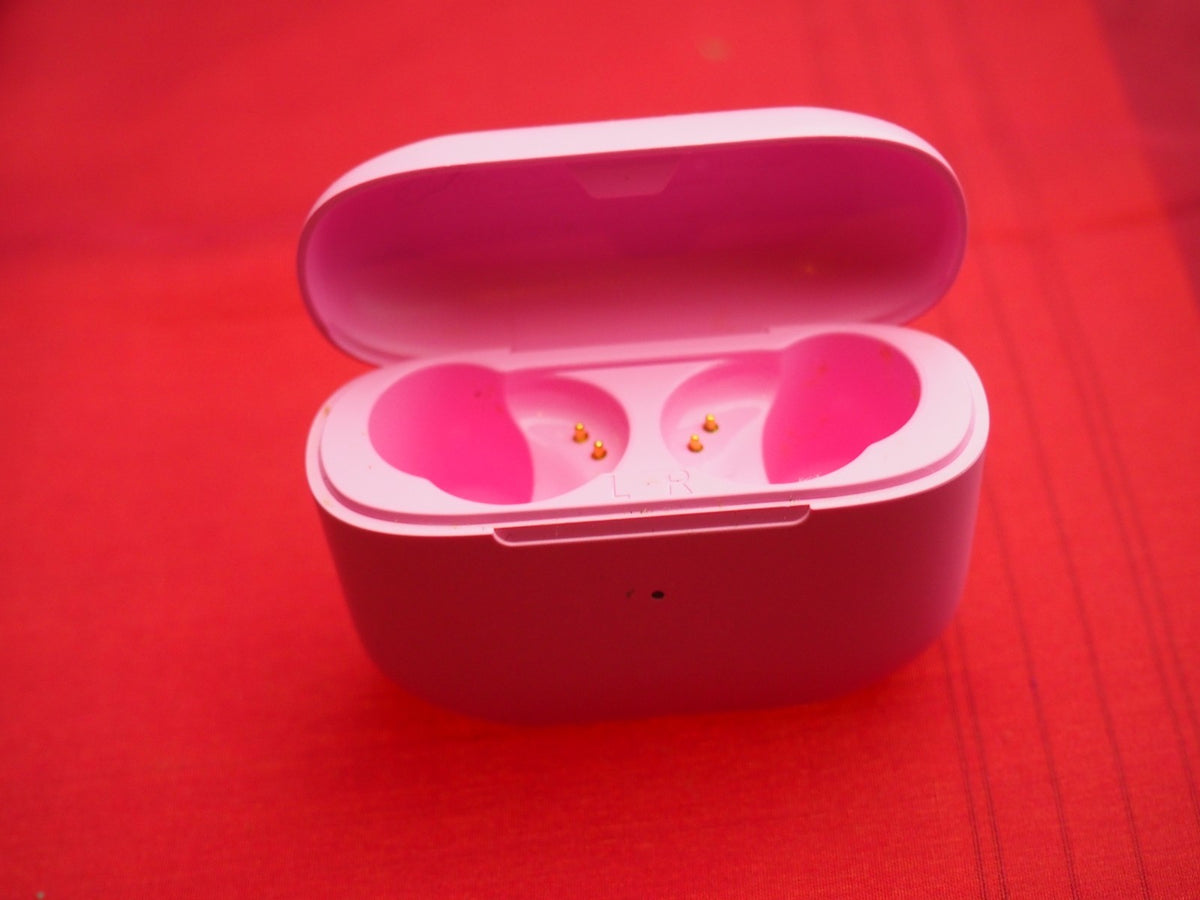 Jlab Go Air Pop Case Only & Working