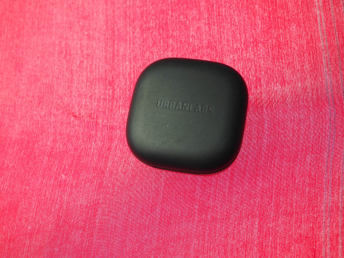 Urban Ears Alby Bluetooth Earbud Case Only & Working