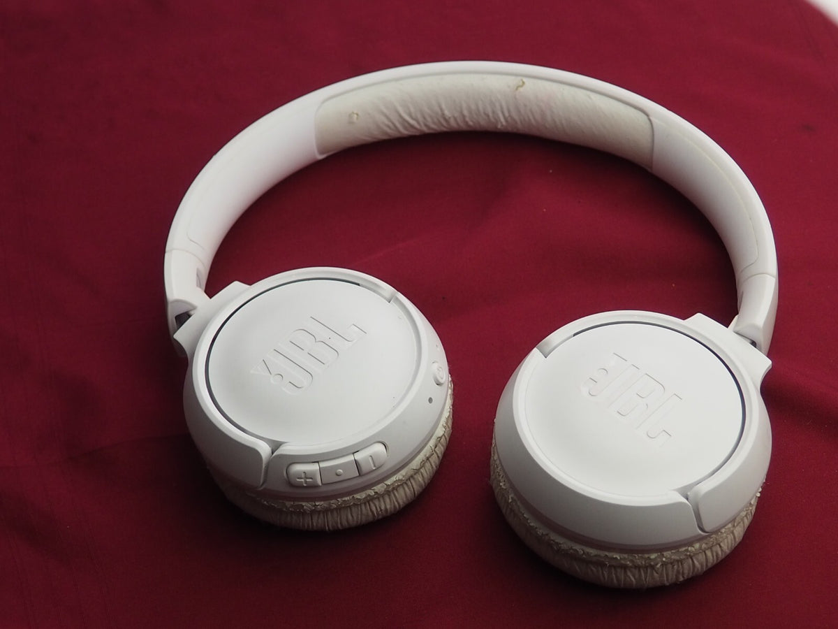 JBL Tune 570NC Bluetooth Headphones