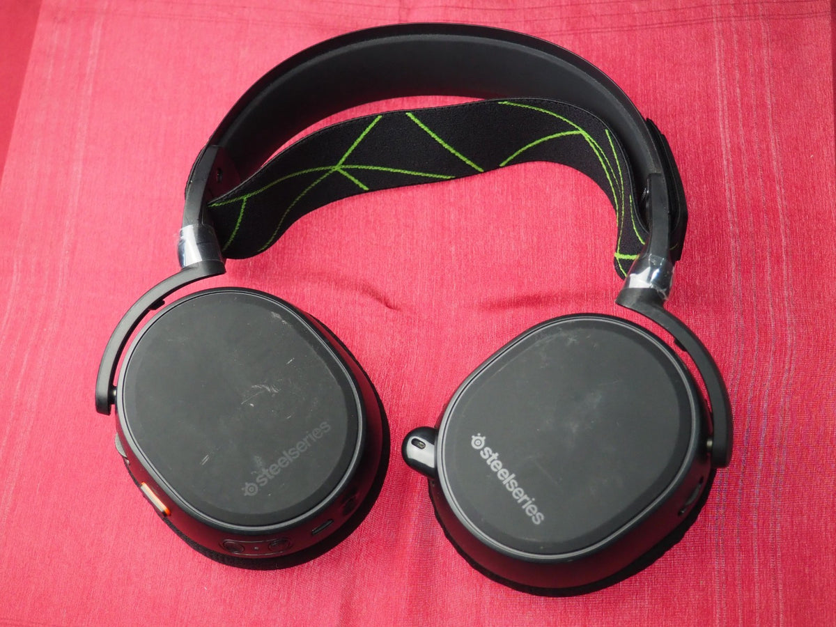 Steelseries Arctis Nova Old Usb Bluetooth Headset