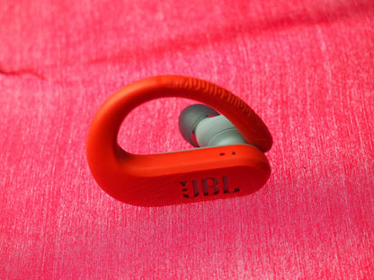 JBL Endurance Peak 3 Left Bluetooth Earbud Only & Working