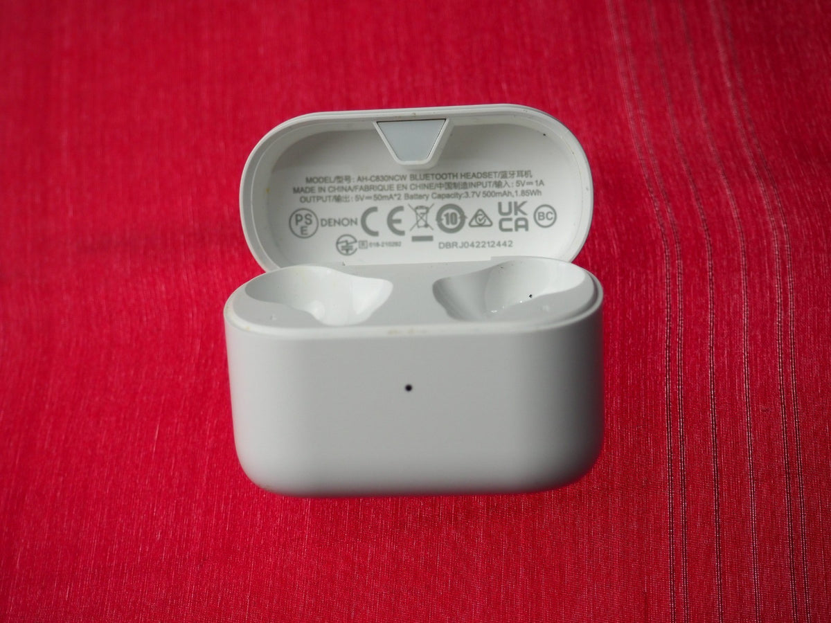 Denon AH-C830NCW Case Only & Working