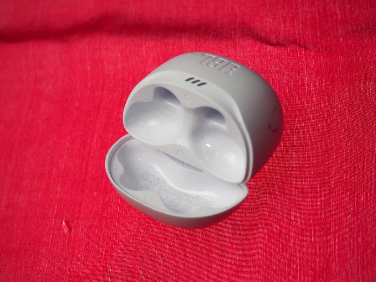 JBL Tune Flex 2 Case Only & Working