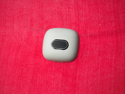 J52 Bluetooth Earbud Case Only & Working