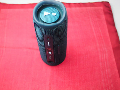 JBL Flip 6 Bluetooth Wireless Speaker & Working