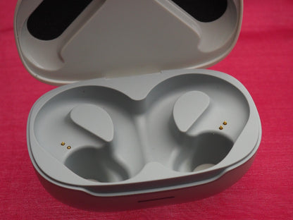 JBL Endurance Peak 3 Earbuds Case Only & Working