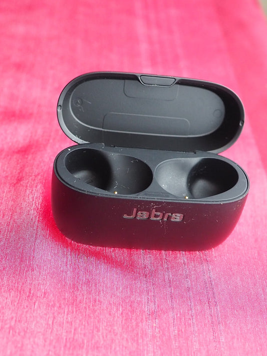 Jabra Elite 75t active Black Case  Only & Working