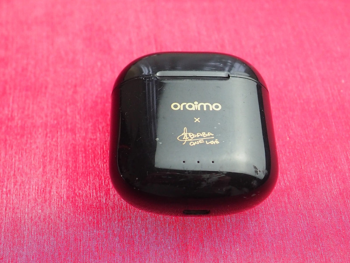 Oraimo 0eb-e94d Earbuds Case Only & Working